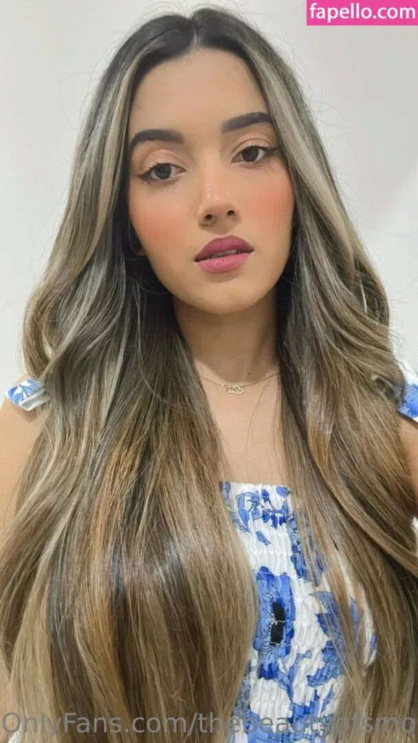 thebeautyofsmoking Onlyfans Photo Gallery 