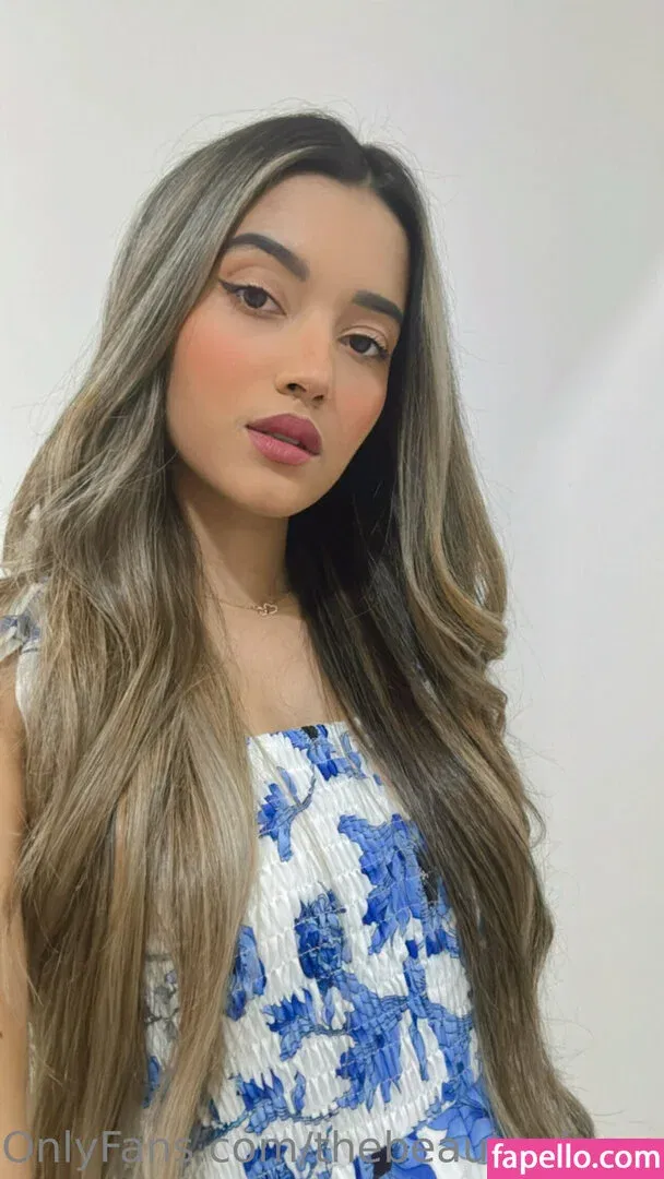 thebeautyofsmoking Onlyfans Photo Gallery 