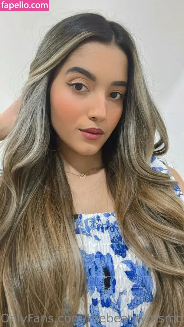 thebeautyofsmoking Onlyfans Photo Gallery 