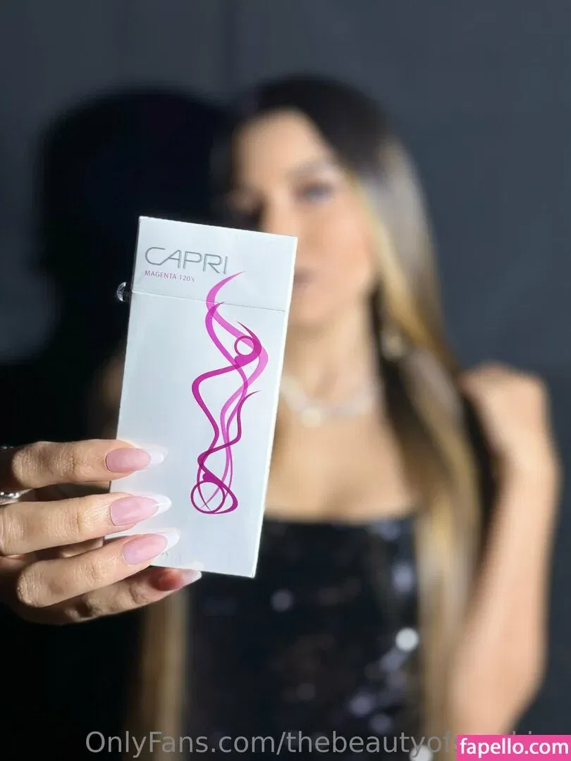 thebeautyofsmoking Onlyfans Photo Gallery 