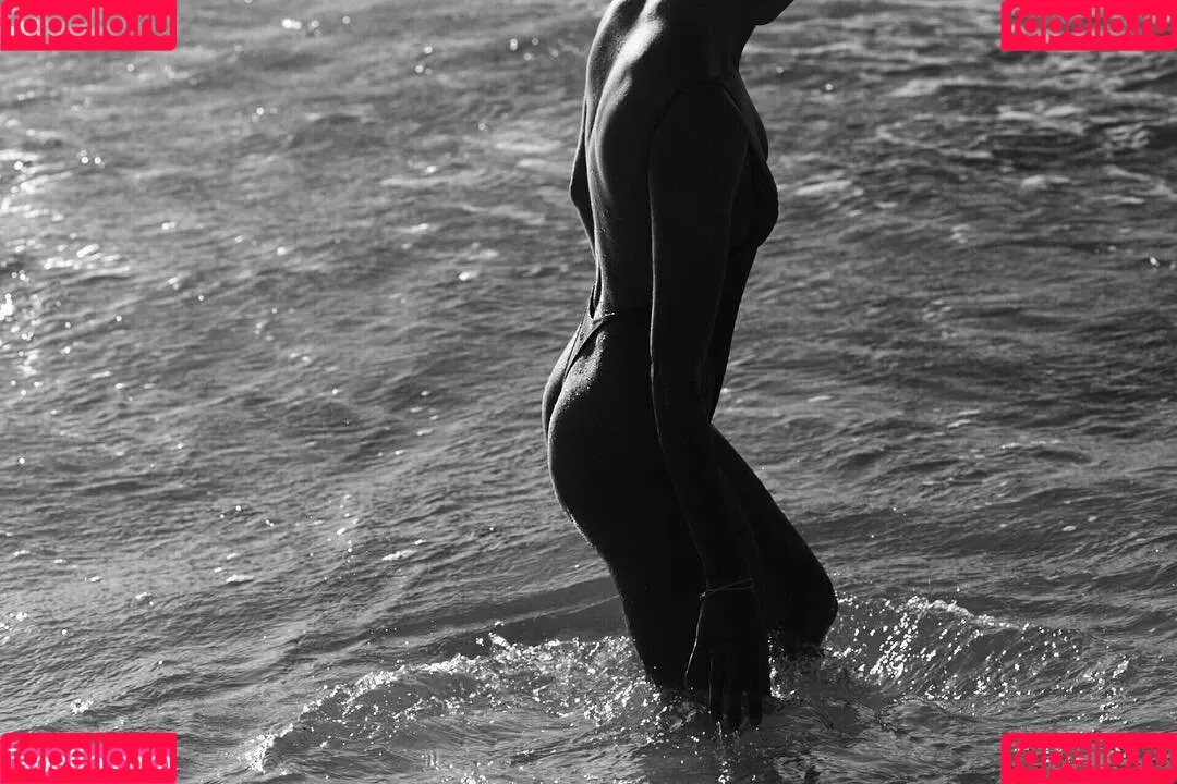 Loreen Onlyfans Photo Gallery 