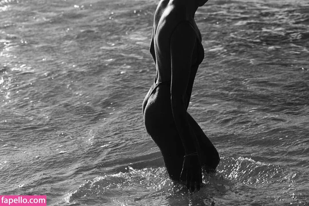 Loreen Onlyfans Photo Gallery 