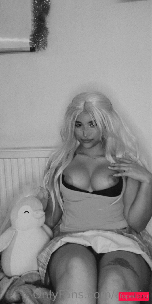 Aeluinv Nude Onlyfans Photo 6