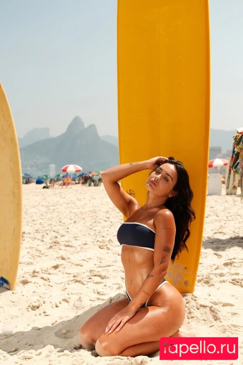 Larissa Santos Onlyfans Photo Gallery 