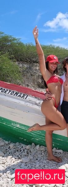 Larissa Santos Onlyfans Photo Gallery 