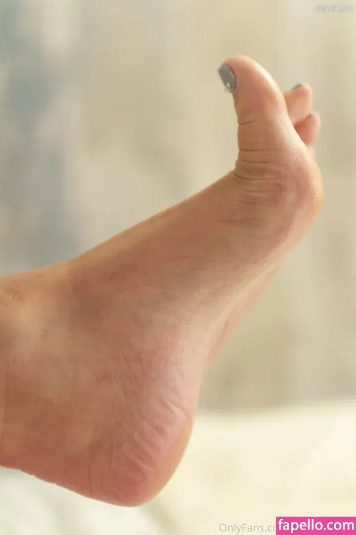 Honour May Onlyfans Photo Gallery 