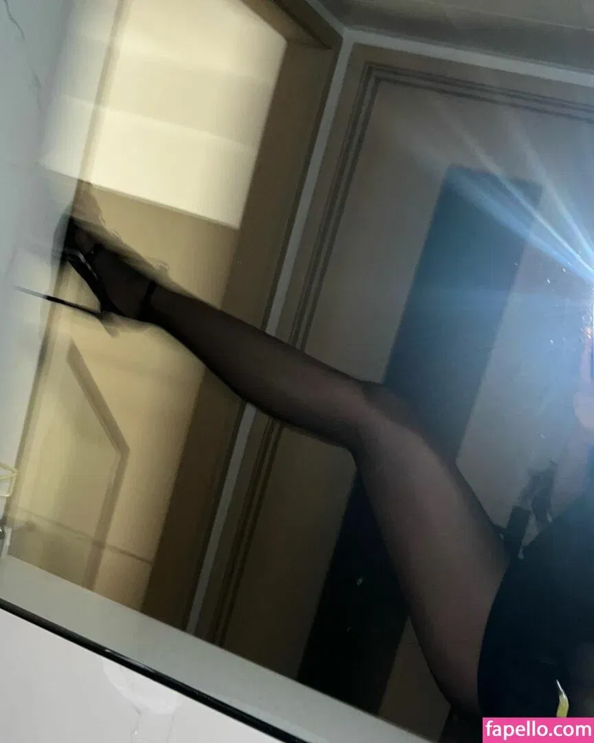 Cher Lee Onlyfans Photo Gallery 