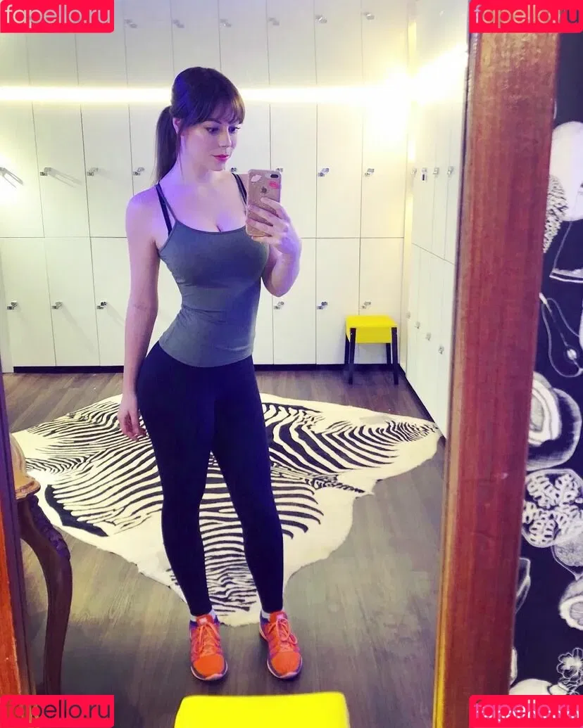 Elodie Delmas Onlyfans Photo Gallery 