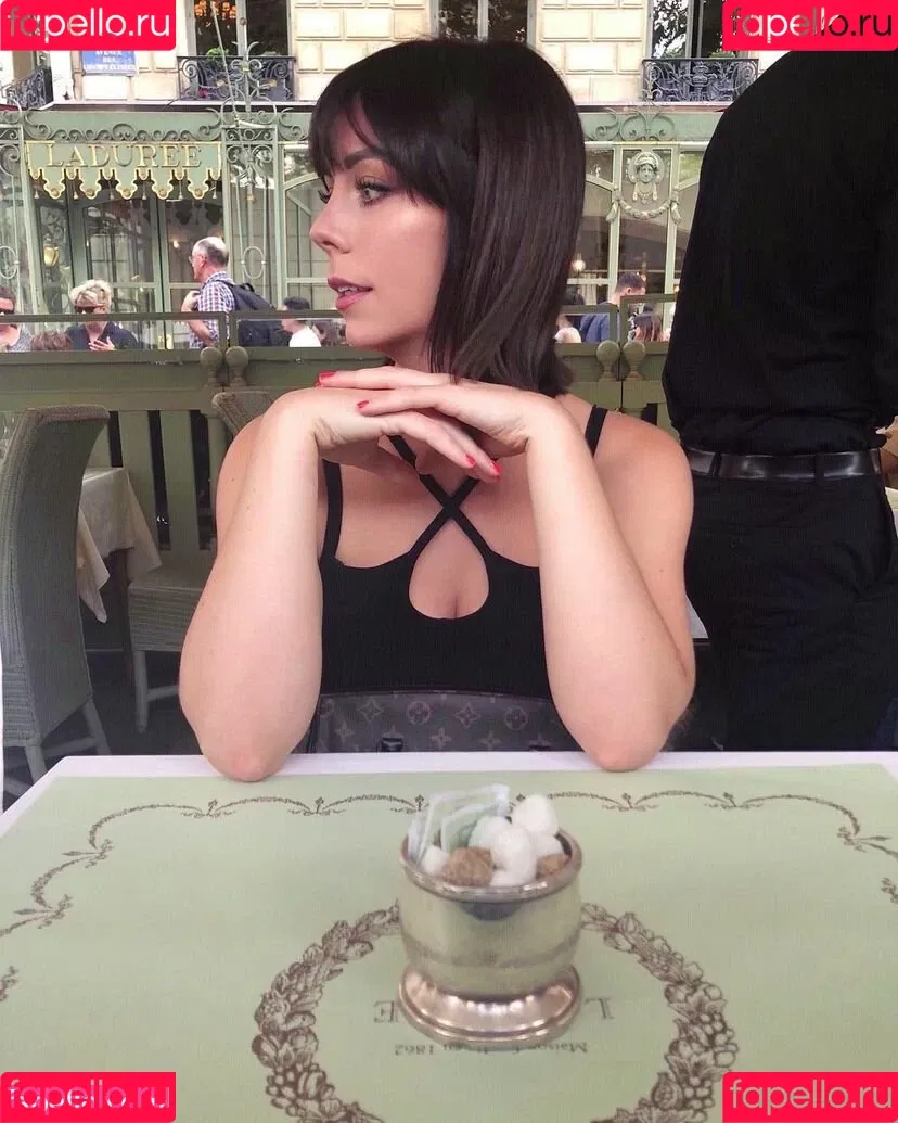 Elodie Delmas Onlyfans Photo Gallery 
