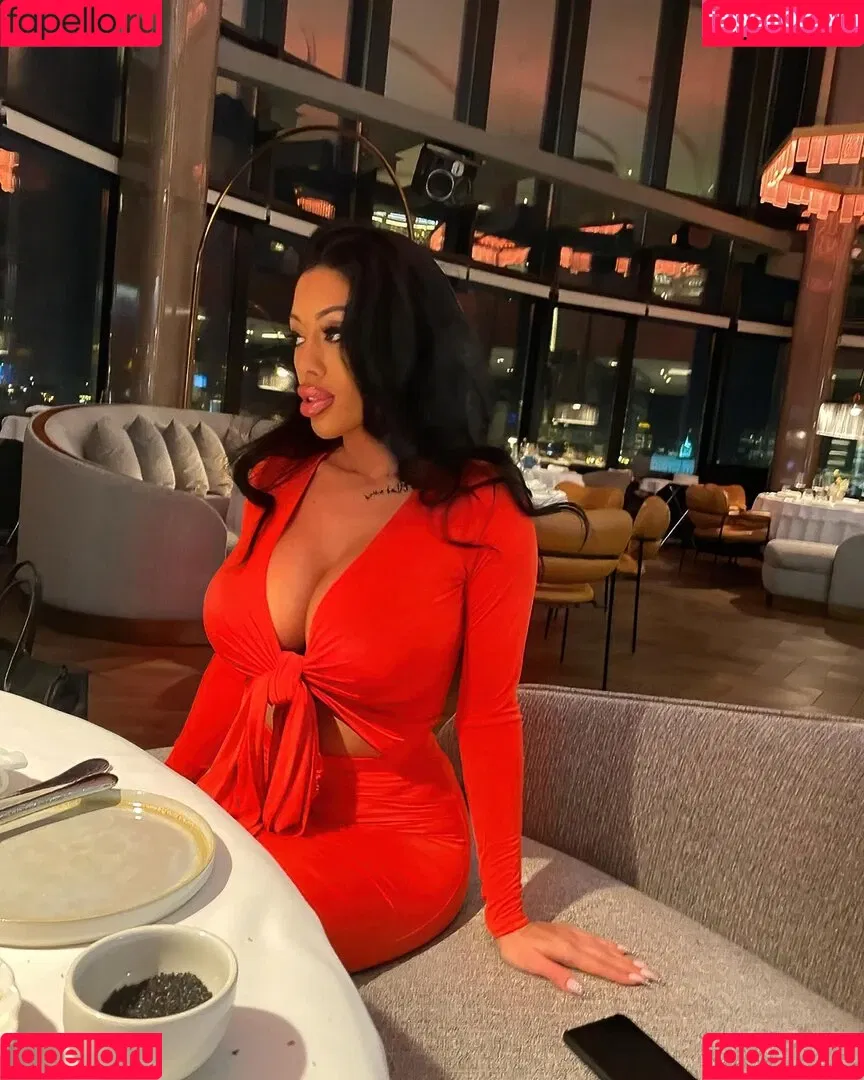 Lara Frost Onlyfans Photo Gallery 