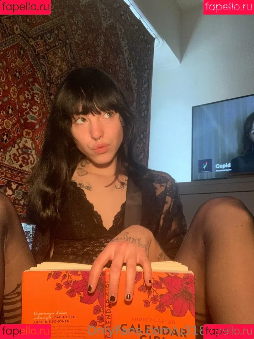 allyalden Onlyfans Photo Gallery 