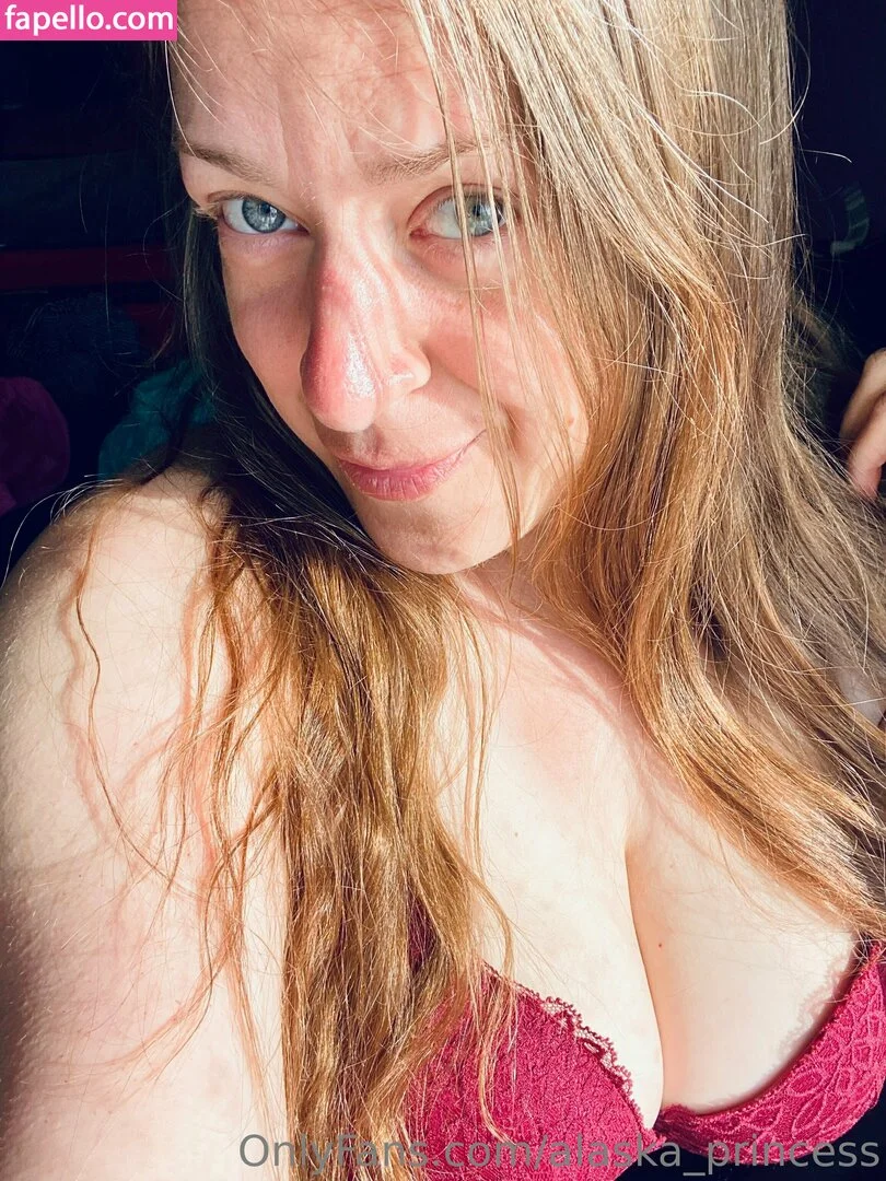 Alaska Princess Nude Onlyfans Photo 26