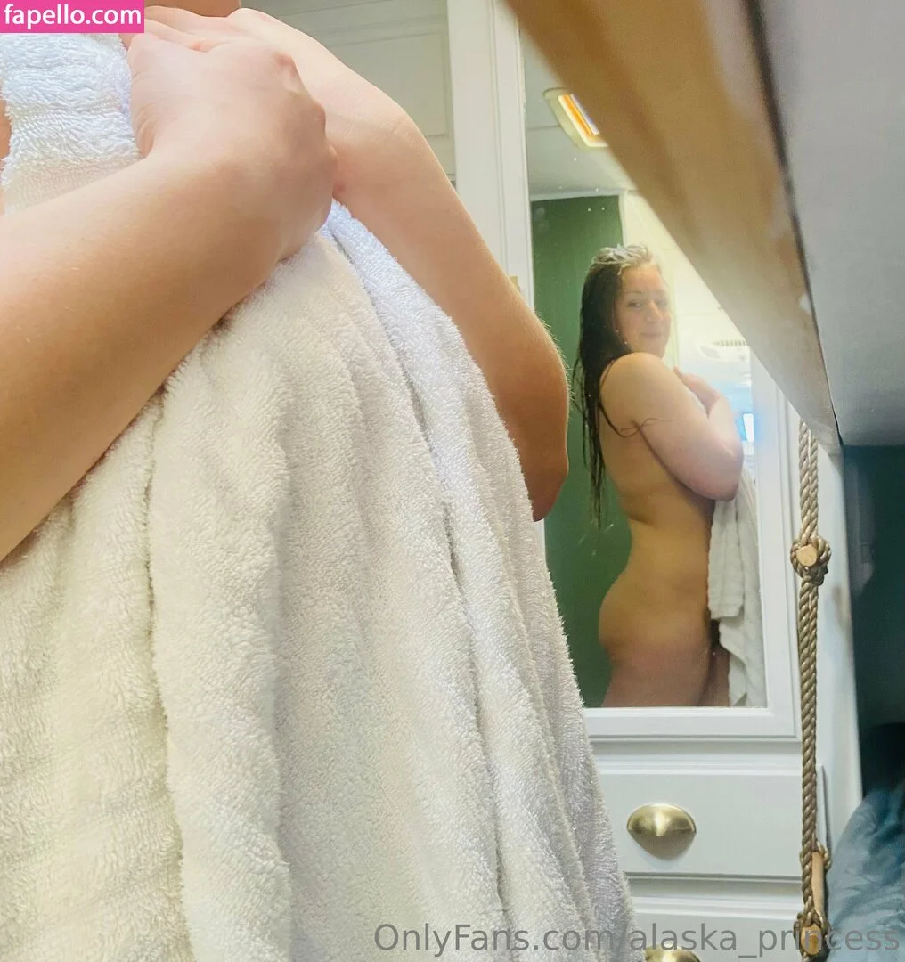 Alaska Princess Nude Onlyfans Photo 19