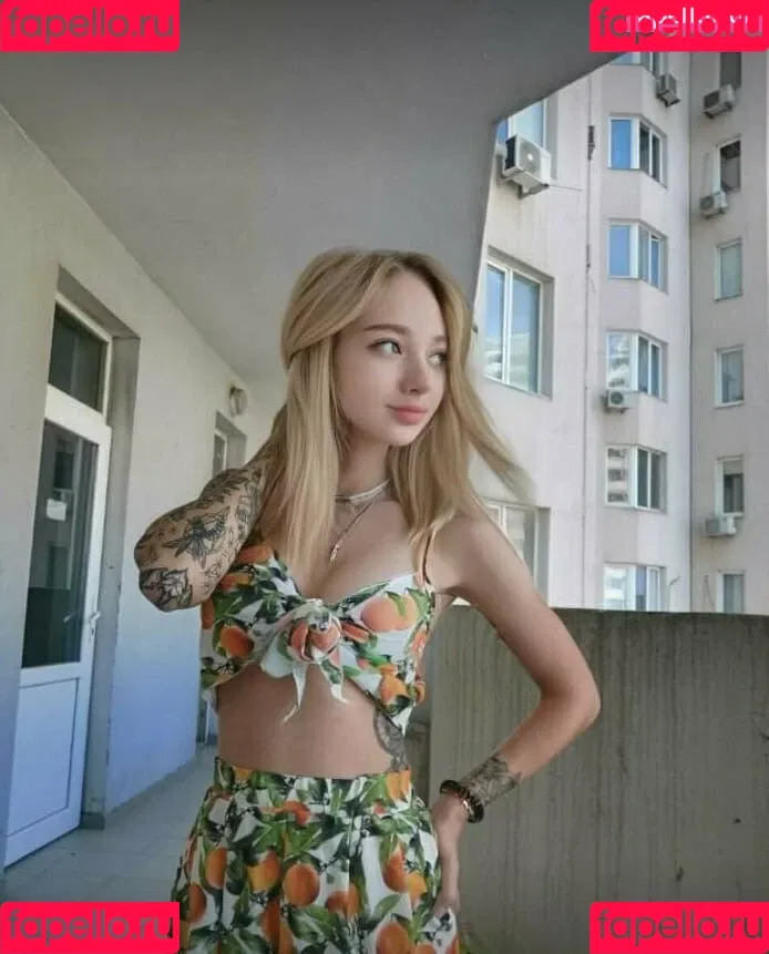 adelmorel Onlyfans Photo Gallery 
