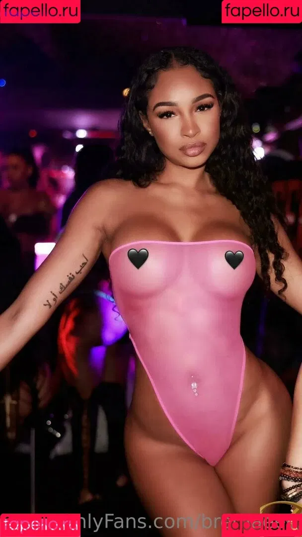 bremaeee Onlyfans Photo Gallery 