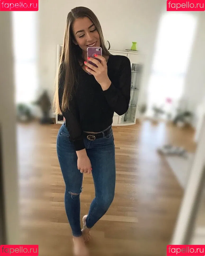 Laurainpictures Onlyfans Photo Gallery 