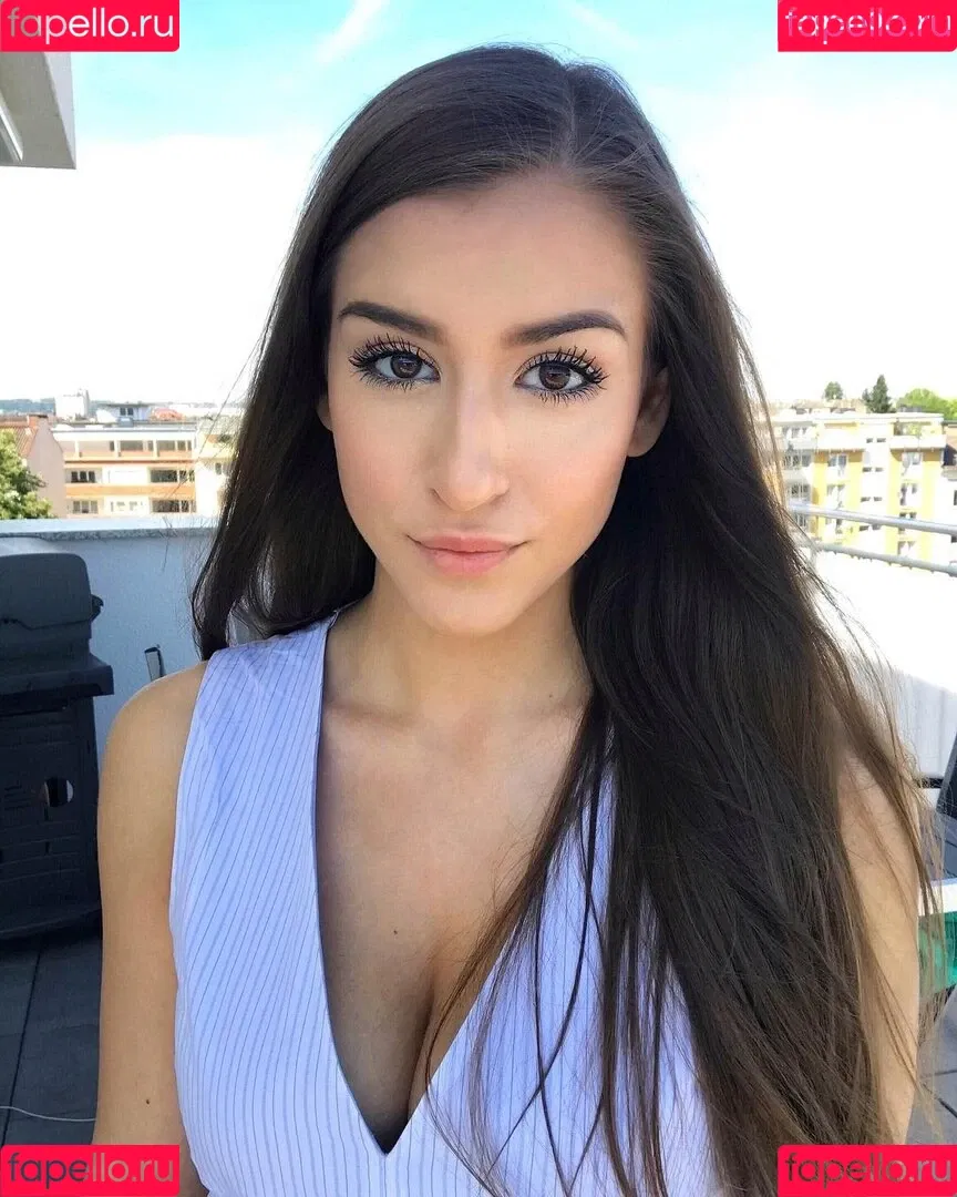 Laurainpictures Onlyfans Photo Gallery 