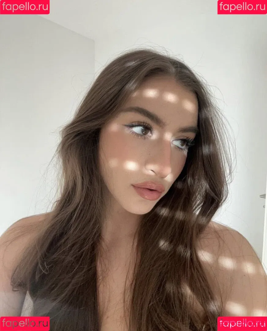 Laurainpictures Onlyfans Photo Gallery 