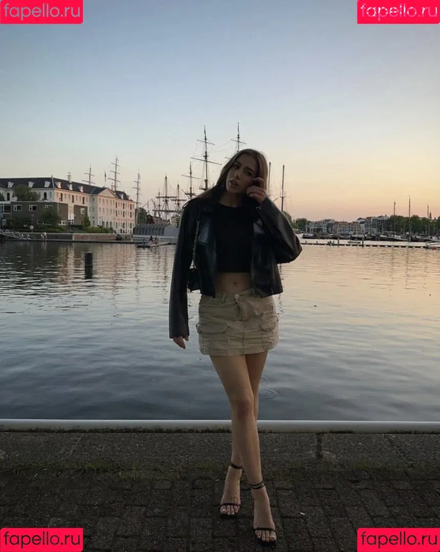 Laurainpictures Onlyfans Photo Gallery 