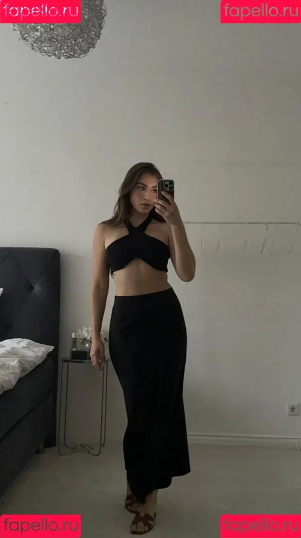 Laurainpictures Onlyfans Photo Gallery 