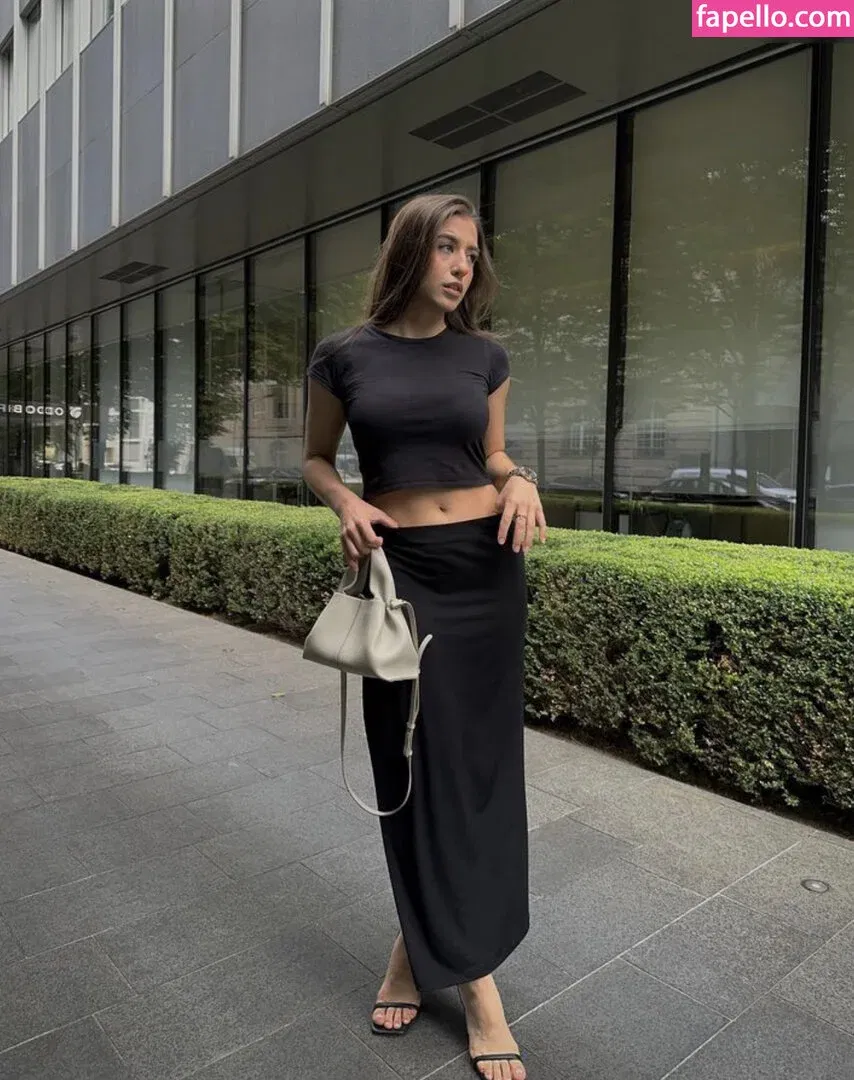 Laurainpictures Onlyfans Photo Gallery 