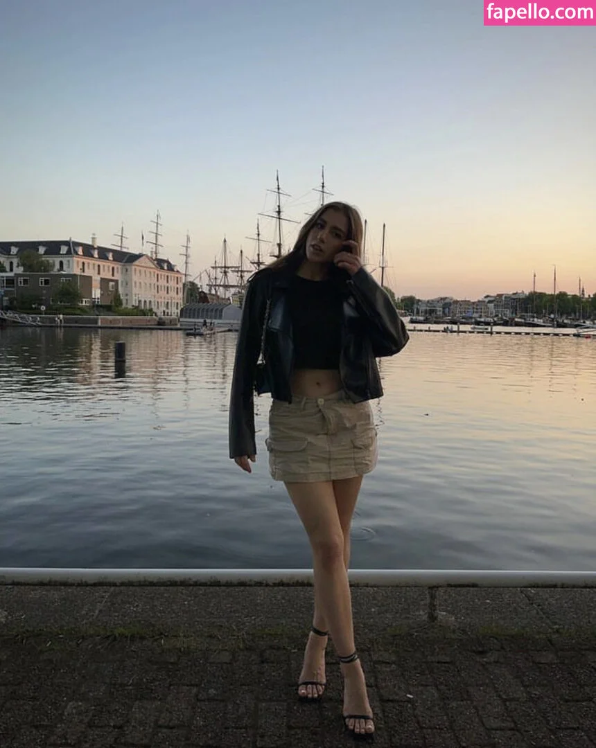 Laurainpictures Onlyfans Photo Gallery 