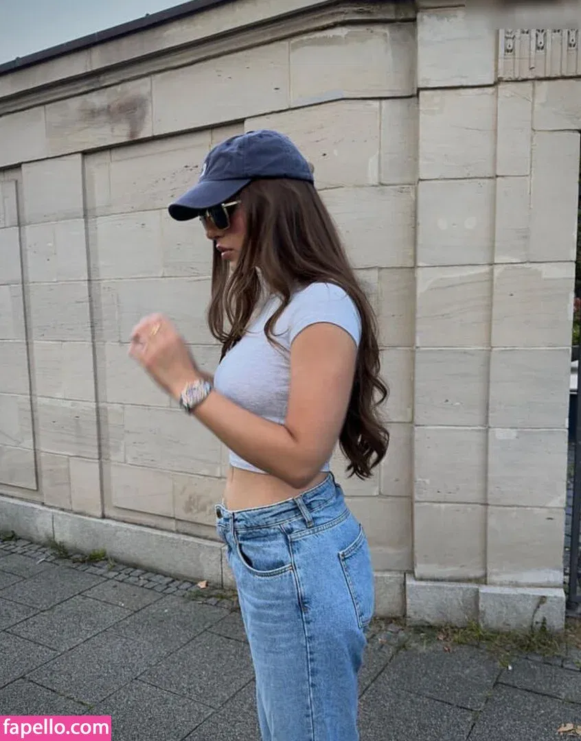 Laurainpictures Onlyfans Photo Gallery 