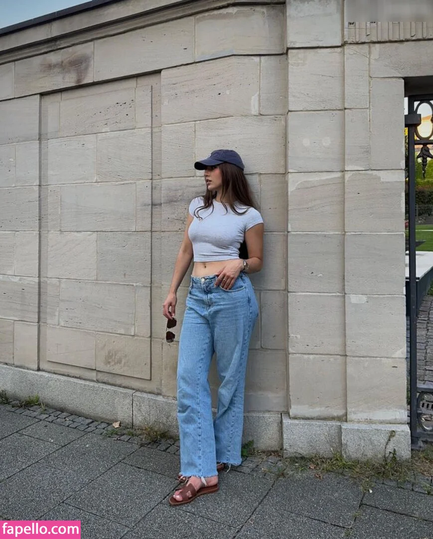 Laurainpictures Onlyfans Photo Gallery 