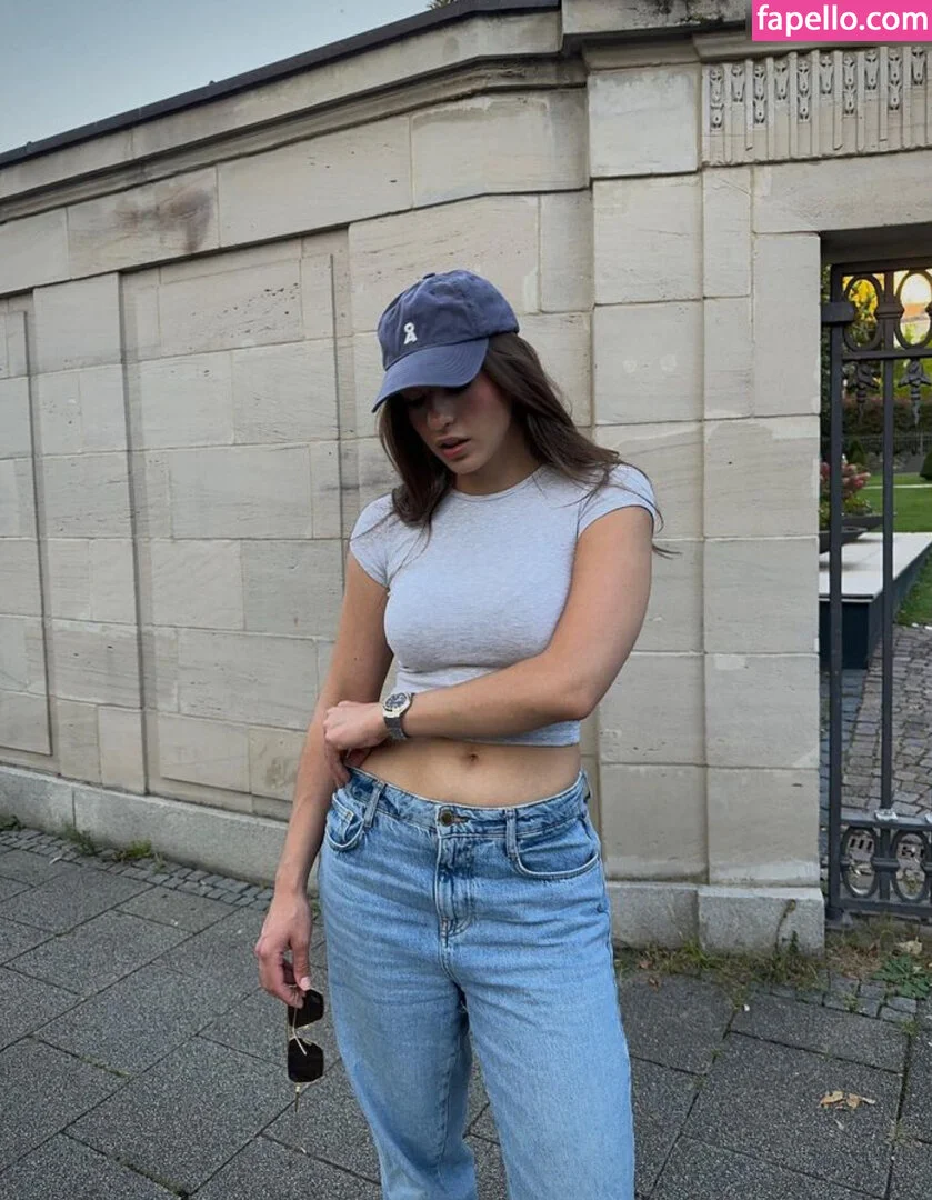 Laurainpictures Onlyfans Photo Gallery 