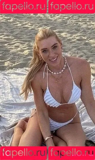 Laura Joelle Onlyfans Photo Gallery 