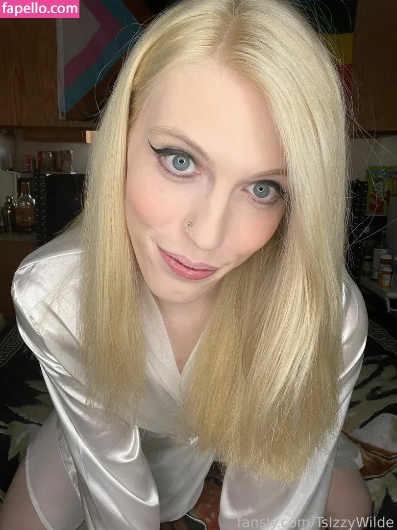 TsIzzyWilde Onlyfans Photo Gallery 