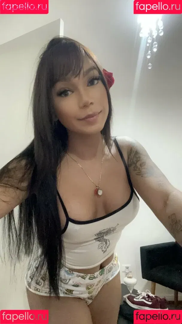 YunaMesquitta Onlyfans Photo Gallery 