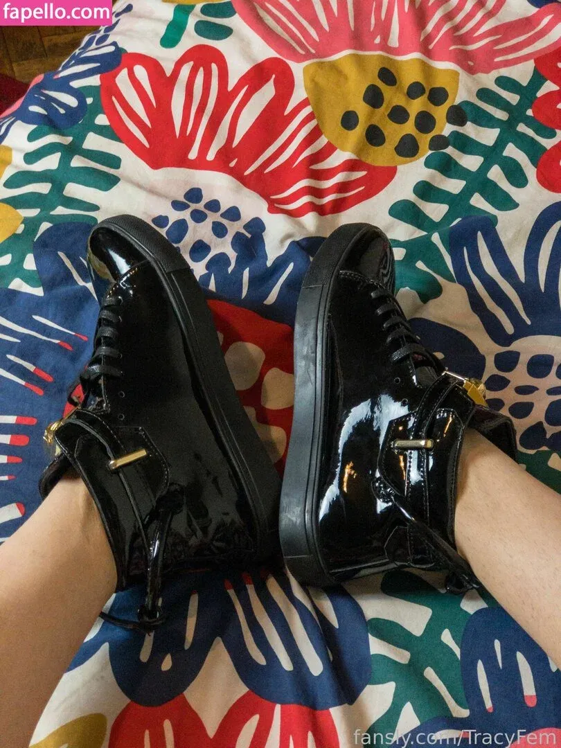 TracyFem Onlyfans Photo Gallery 