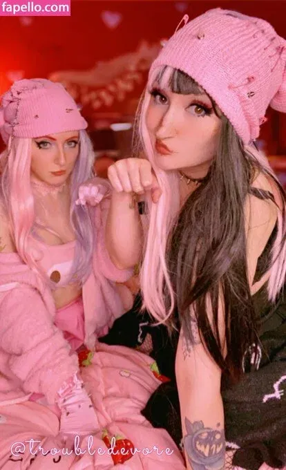 Triflindevore Onlyfans Photo Gallery 