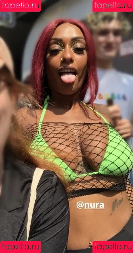 Nura Habib Omer Onlyfans Photo Gallery 