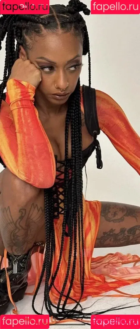 Nura Habib Omer Onlyfans Photo Gallery 