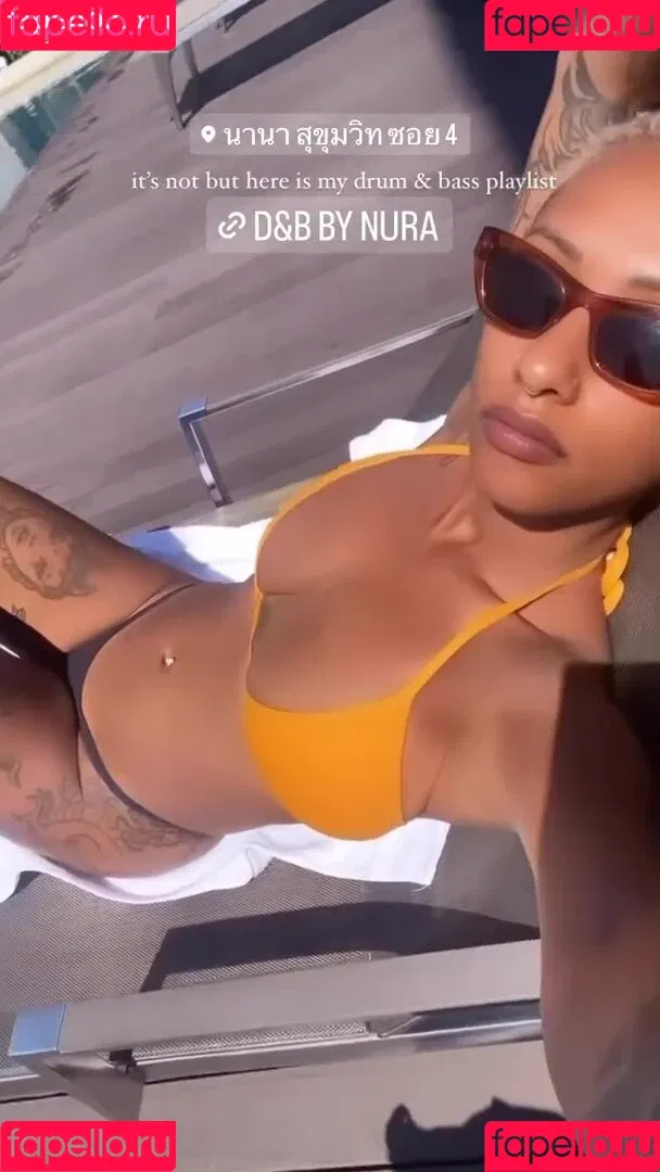 Nura Habib Omer Onlyfans Photo Gallery 
