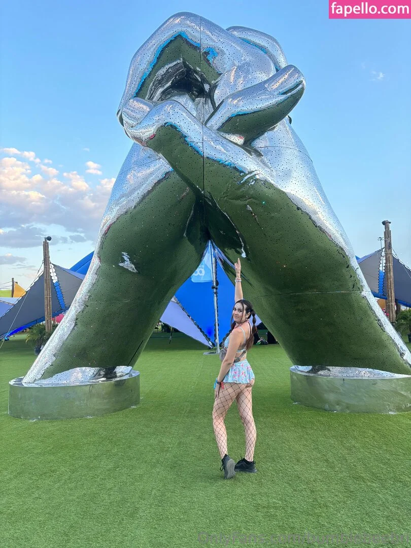 bumblebeebri Onlyfans Photo Gallery 