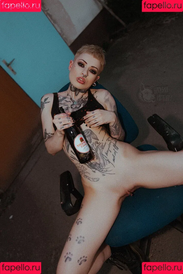 Triz Täss Onlyfans Photo Gallery 
