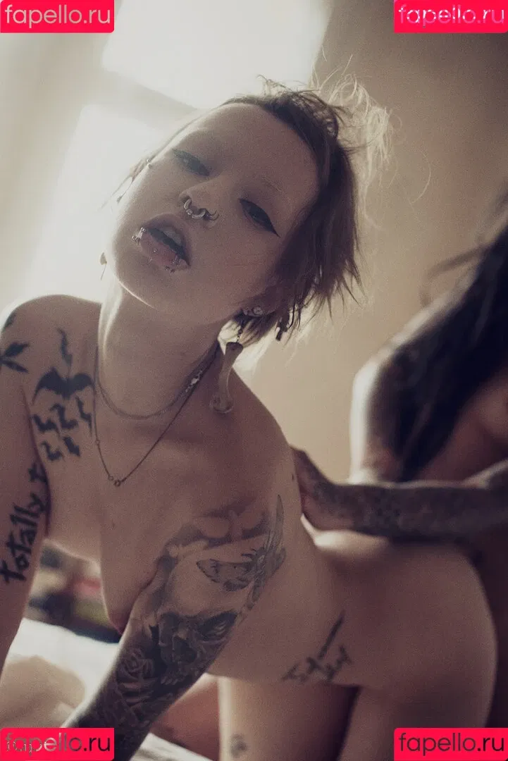 Triz Täss Onlyfans Photo Gallery 