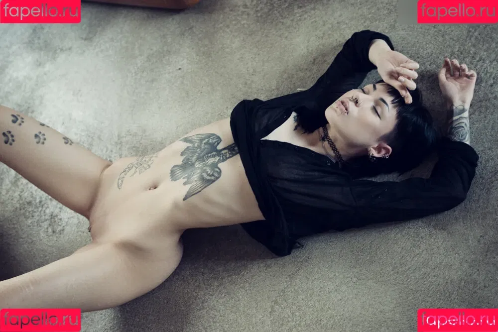 Triz Täss Onlyfans Photo Gallery 