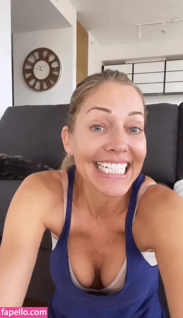 Triz Täss Onlyfans Photo Gallery 