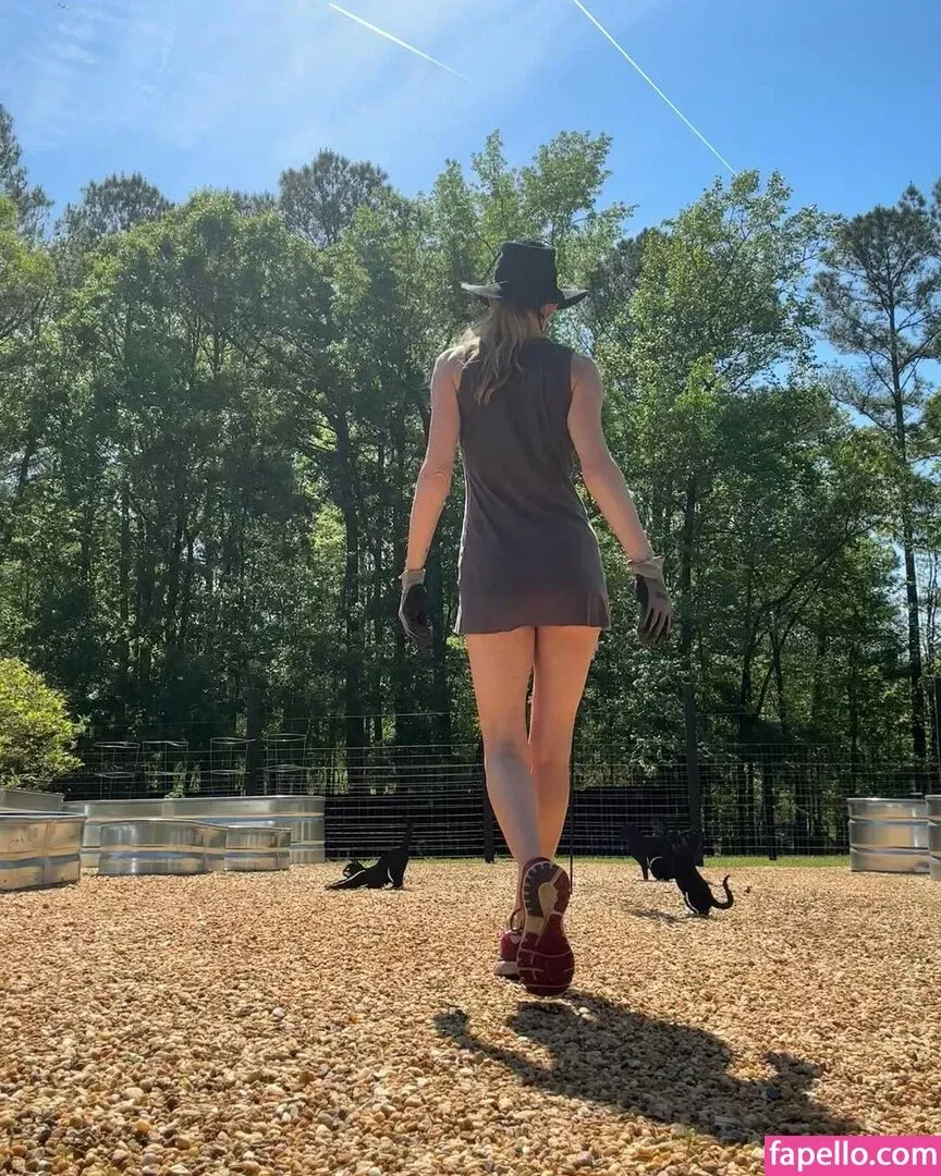 Triz Täss Onlyfans Photo Gallery 