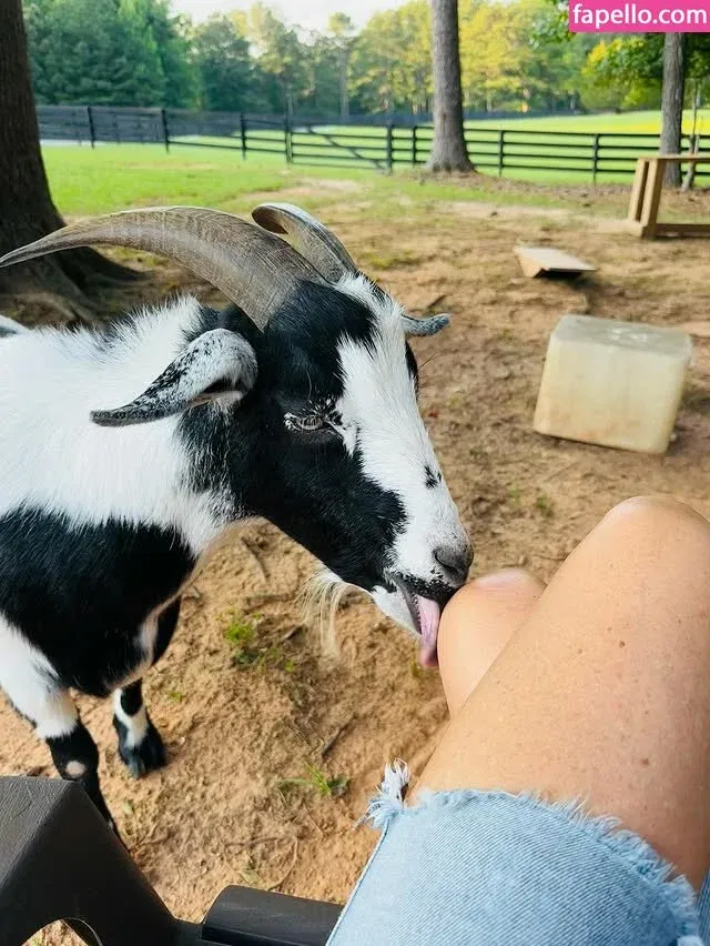 Triz Täss Onlyfans Photo Gallery 