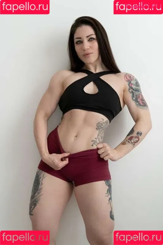 Laura Perazzo Onlyfans Photo Gallery 