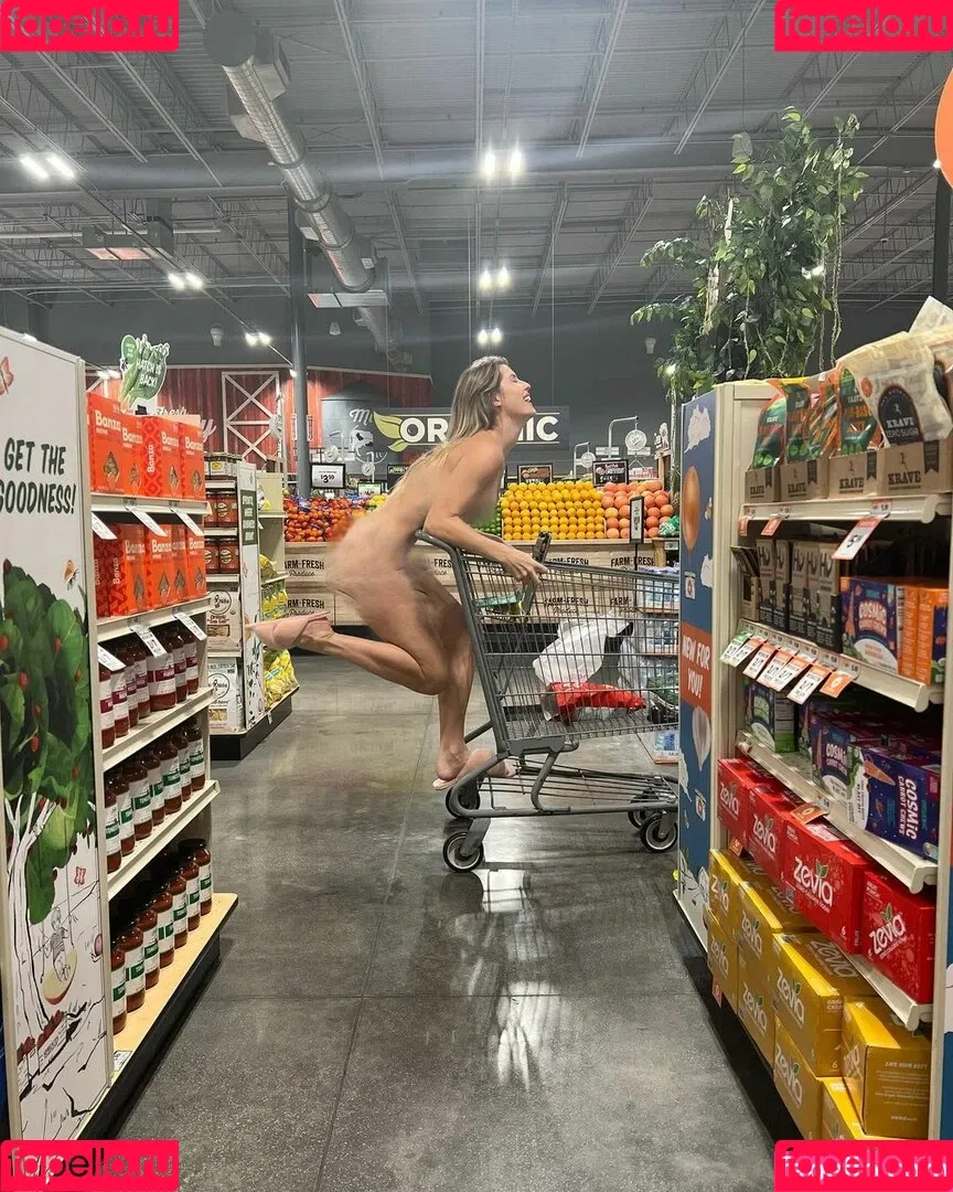 Amanda Rachelle Cerny Onlyfans Photo Gallery 