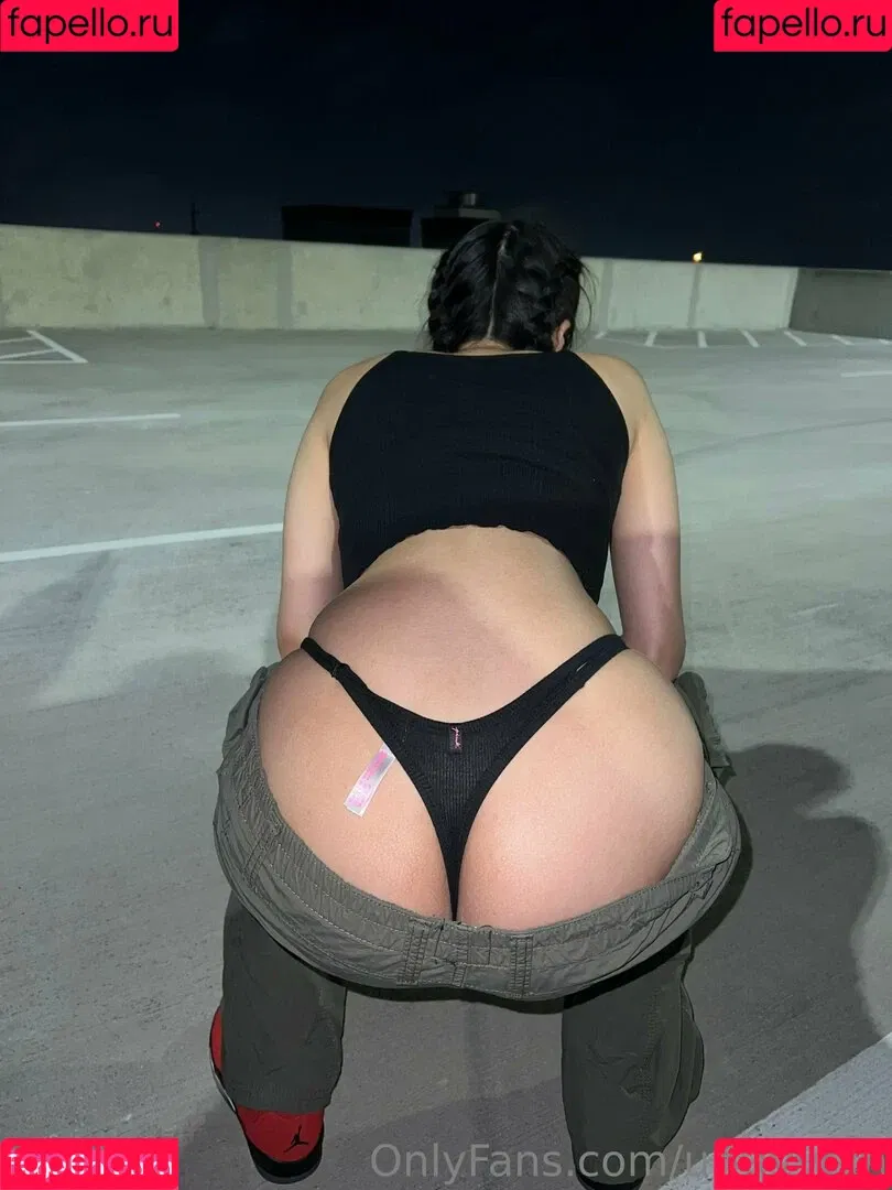 urfavvem Onlyfans Photo Gallery 