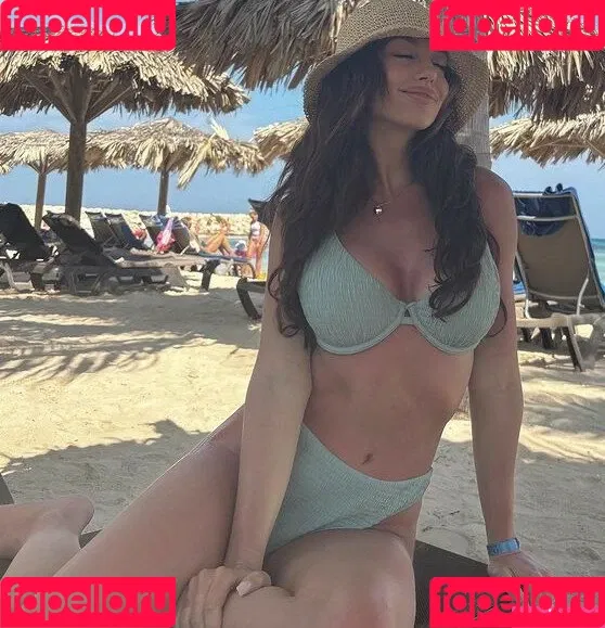 Sara Pre Onlyfans Photo Gallery 