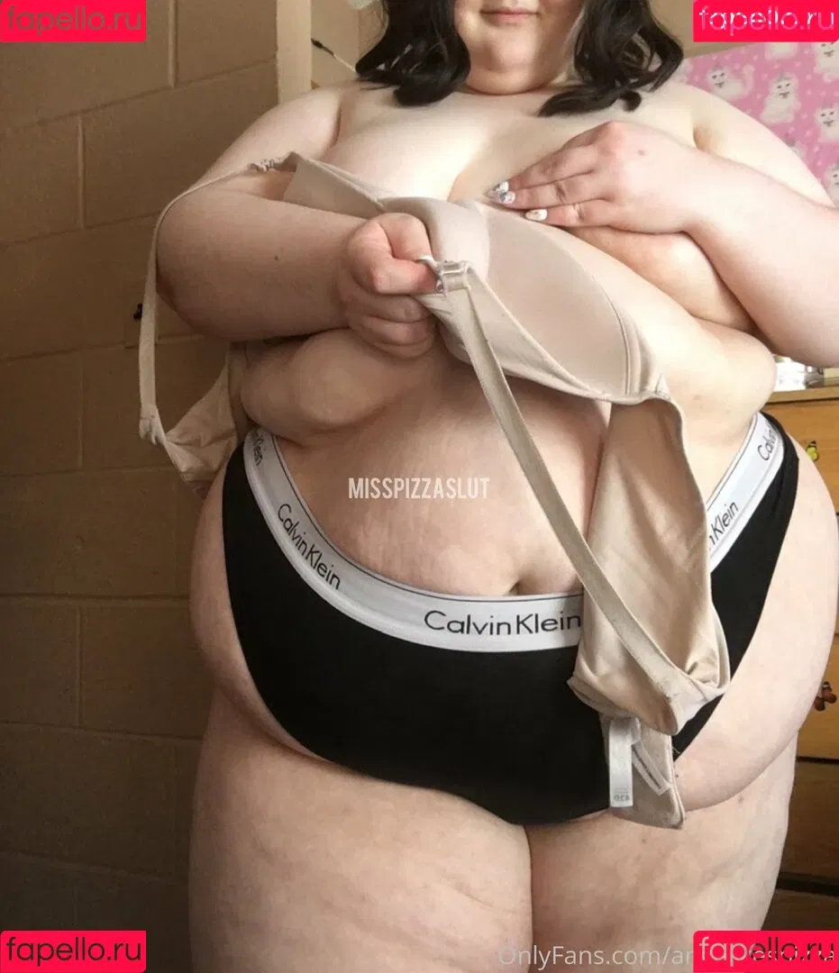 angelikespizza Onlyfans Photo Gallery 