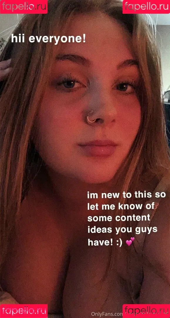 Alyssaholmes6969 Onlyfans Photo Gallery 